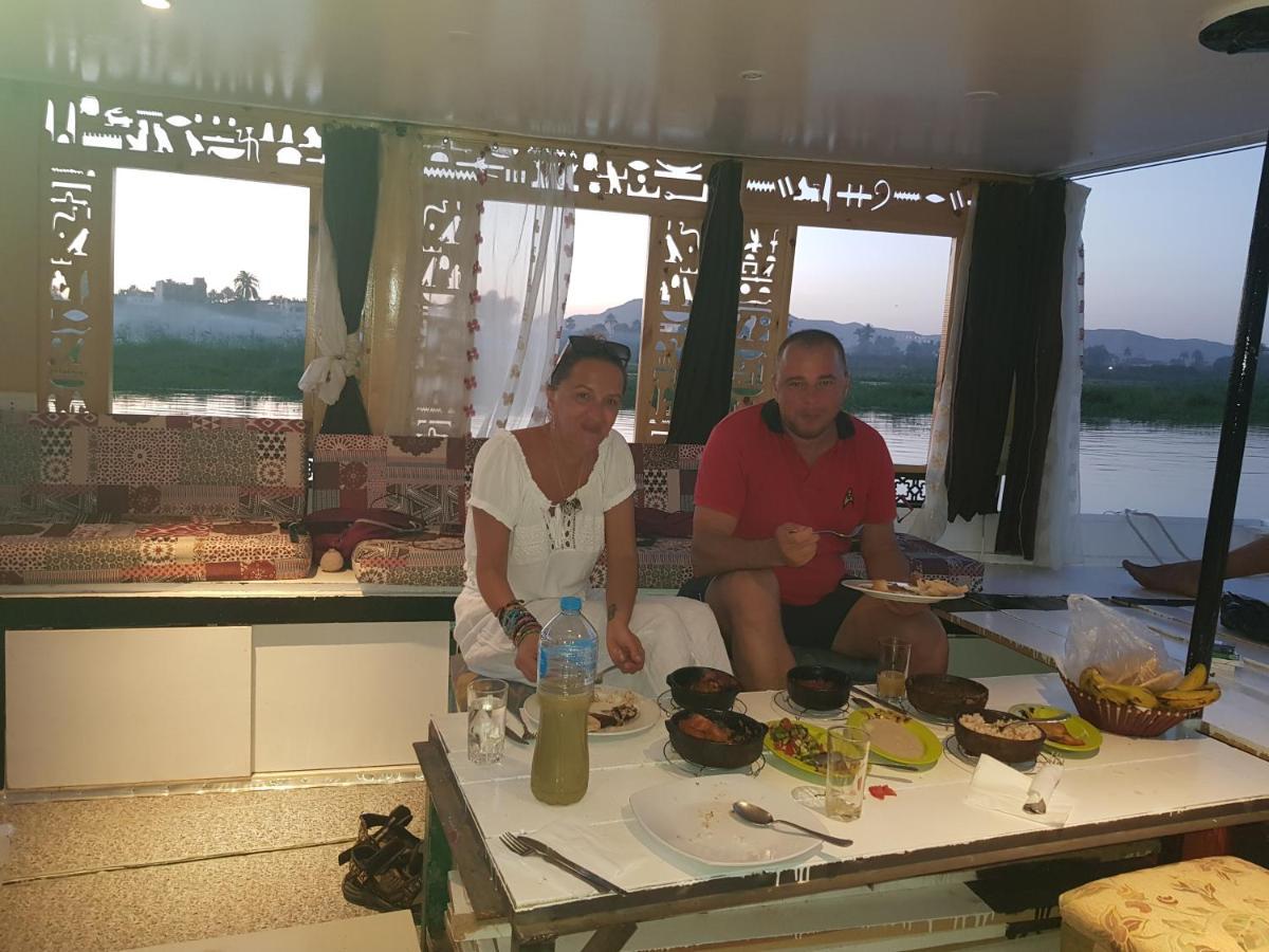 Nile Sunrise Felucca Boat Private Rental Luksor Dış mekan fotoğraf