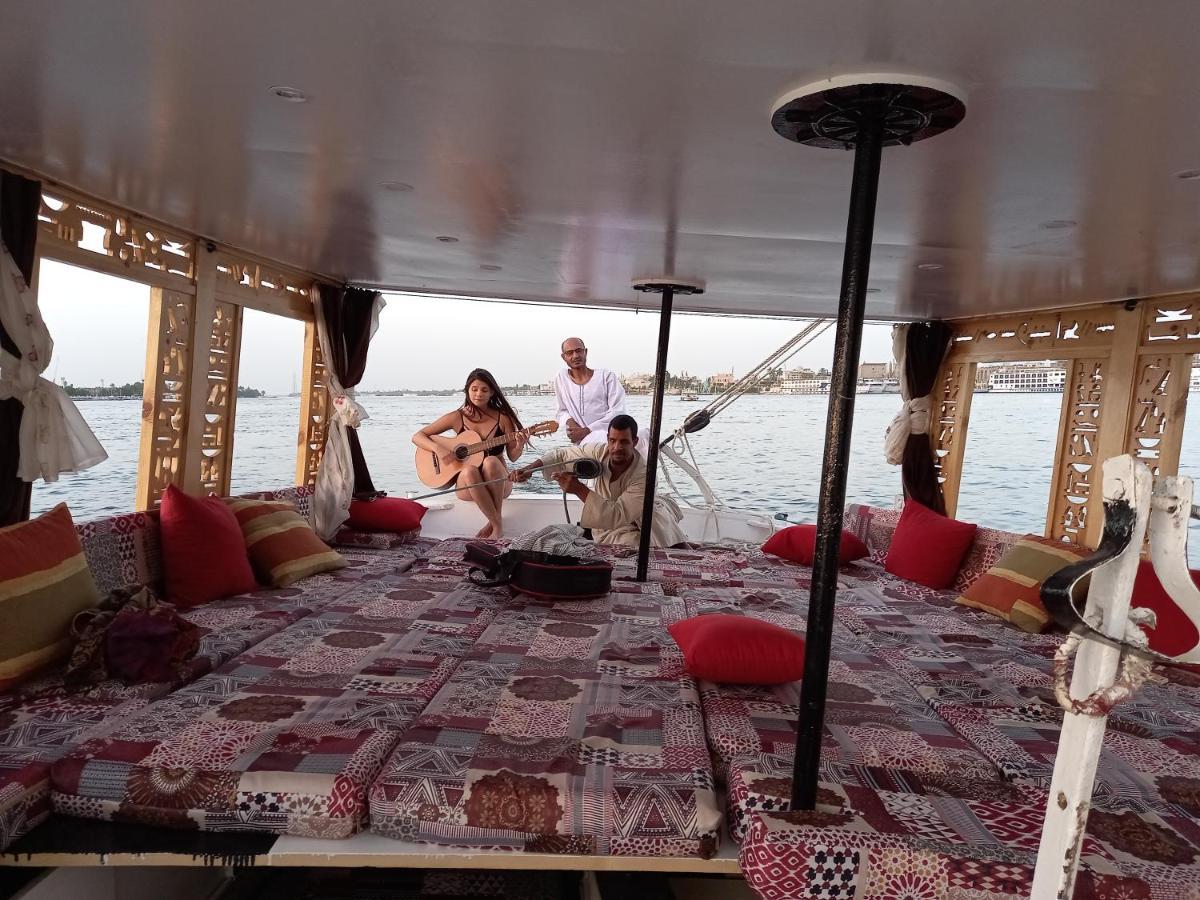 Nile Sunrise Felucca Boat Private Rental Luksor Dış mekan fotoğraf