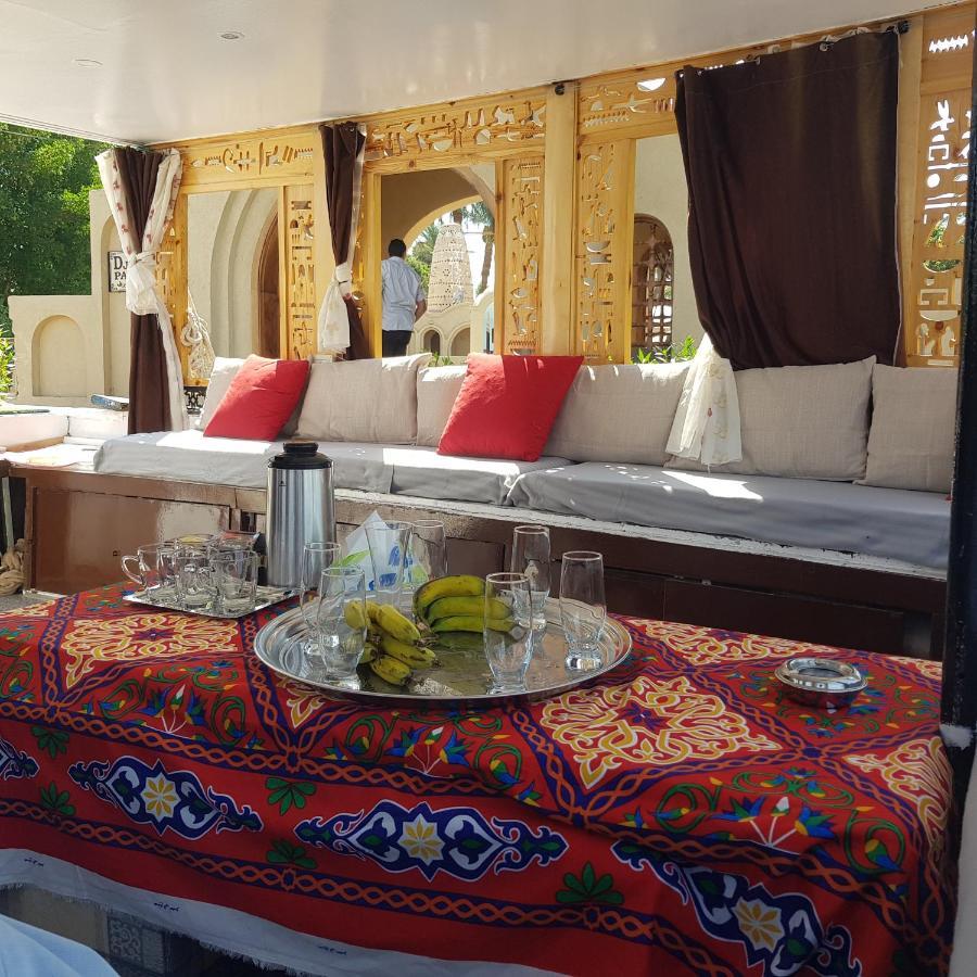 Nile Sunrise Felucca Boat Private Rental Luksor Dış mekan fotoğraf