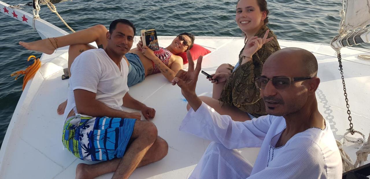 Nile Sunrise Felucca Boat Private Rental Luksor Dış mekan fotoğraf