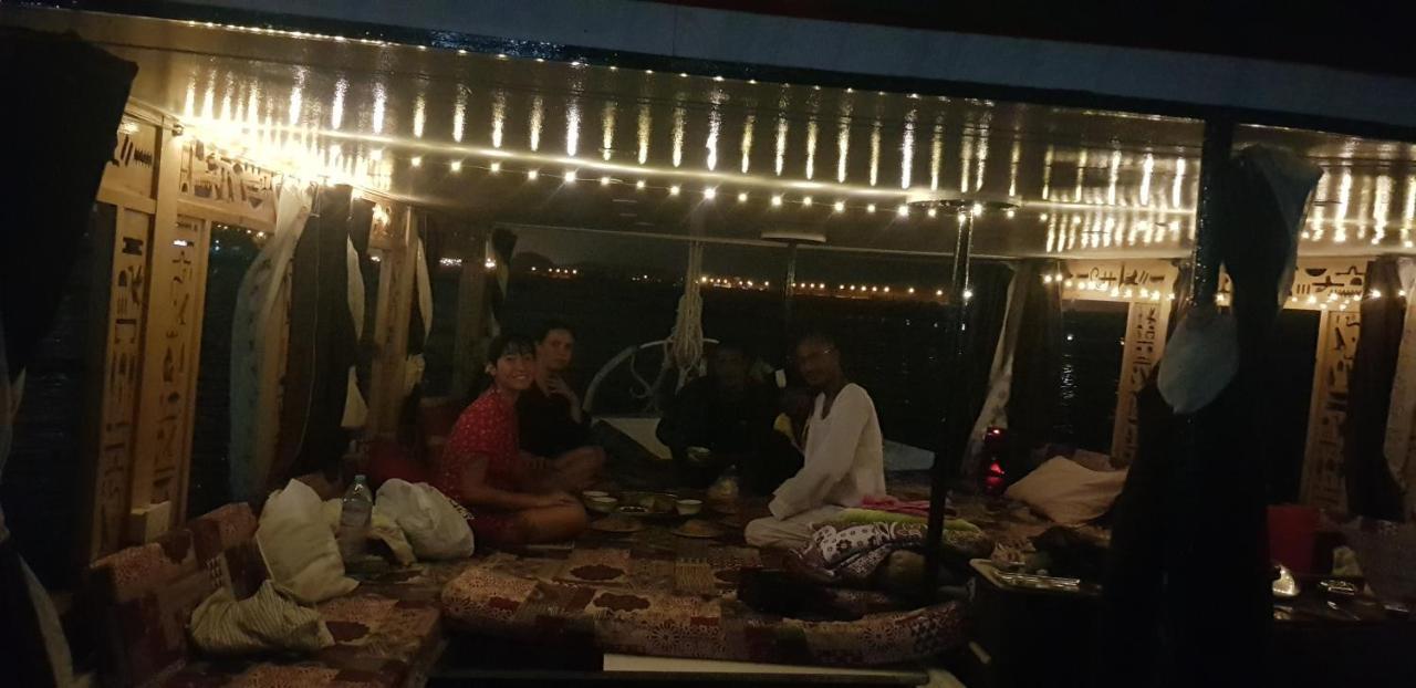 Nile Sunrise Felucca Boat Private Rental Luksor Dış mekan fotoğraf