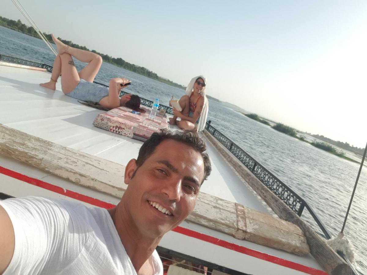Nile Sunrise Felucca Boat Private Rental Luksor Dış mekan fotoğraf