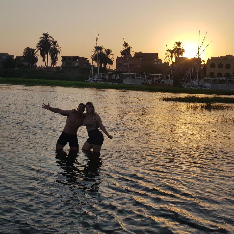 Nile Sunrise Felucca Boat Private Rental Luksor Dış mekan fotoğraf