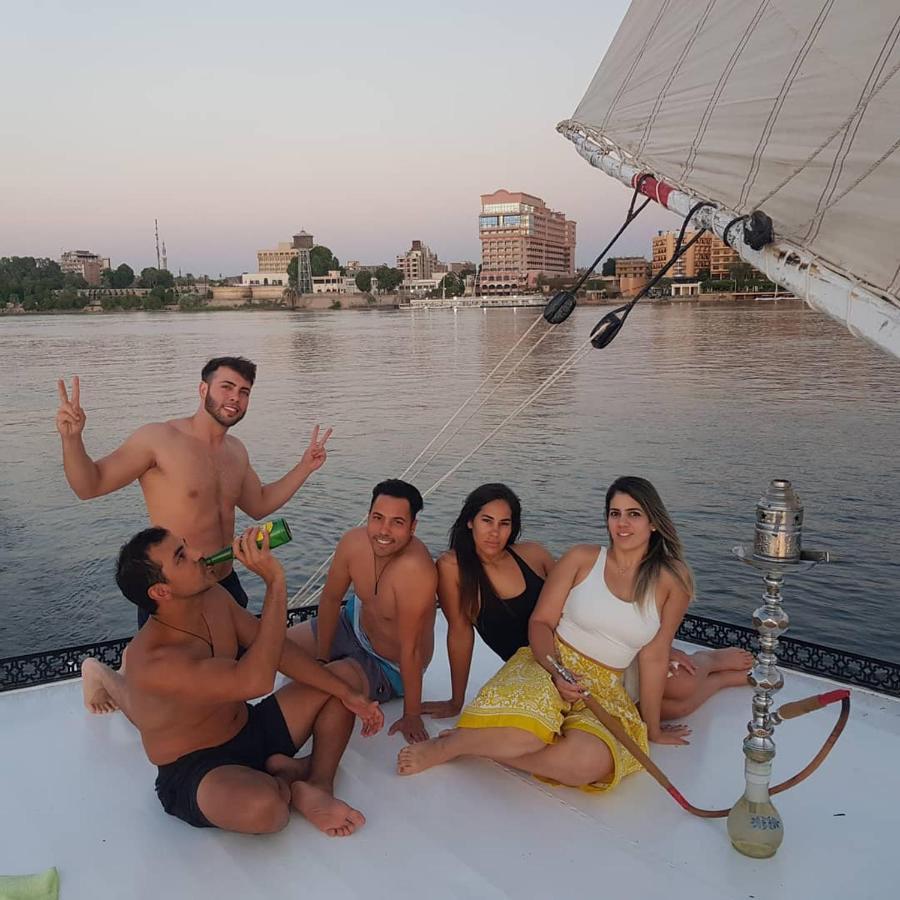 Nile Sunrise Felucca Boat Private Rental Luksor Dış mekan fotoğraf