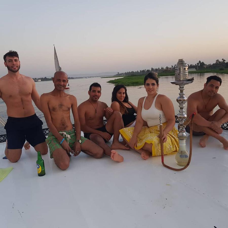 Nile Sunrise Felucca Boat Private Rental Luksor Dış mekan fotoğraf